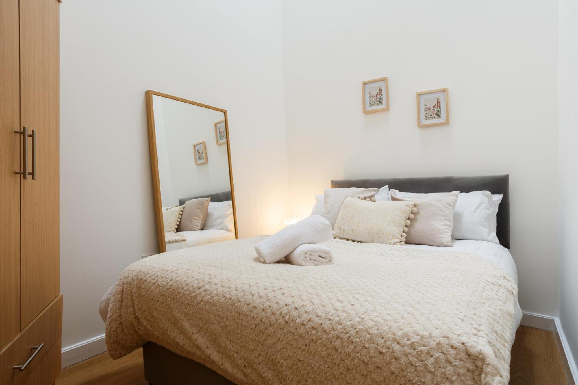 Cozy Downtown Loft In Bradford Apartment แบรดฟอร์ด ภายนอก รูปภาพ