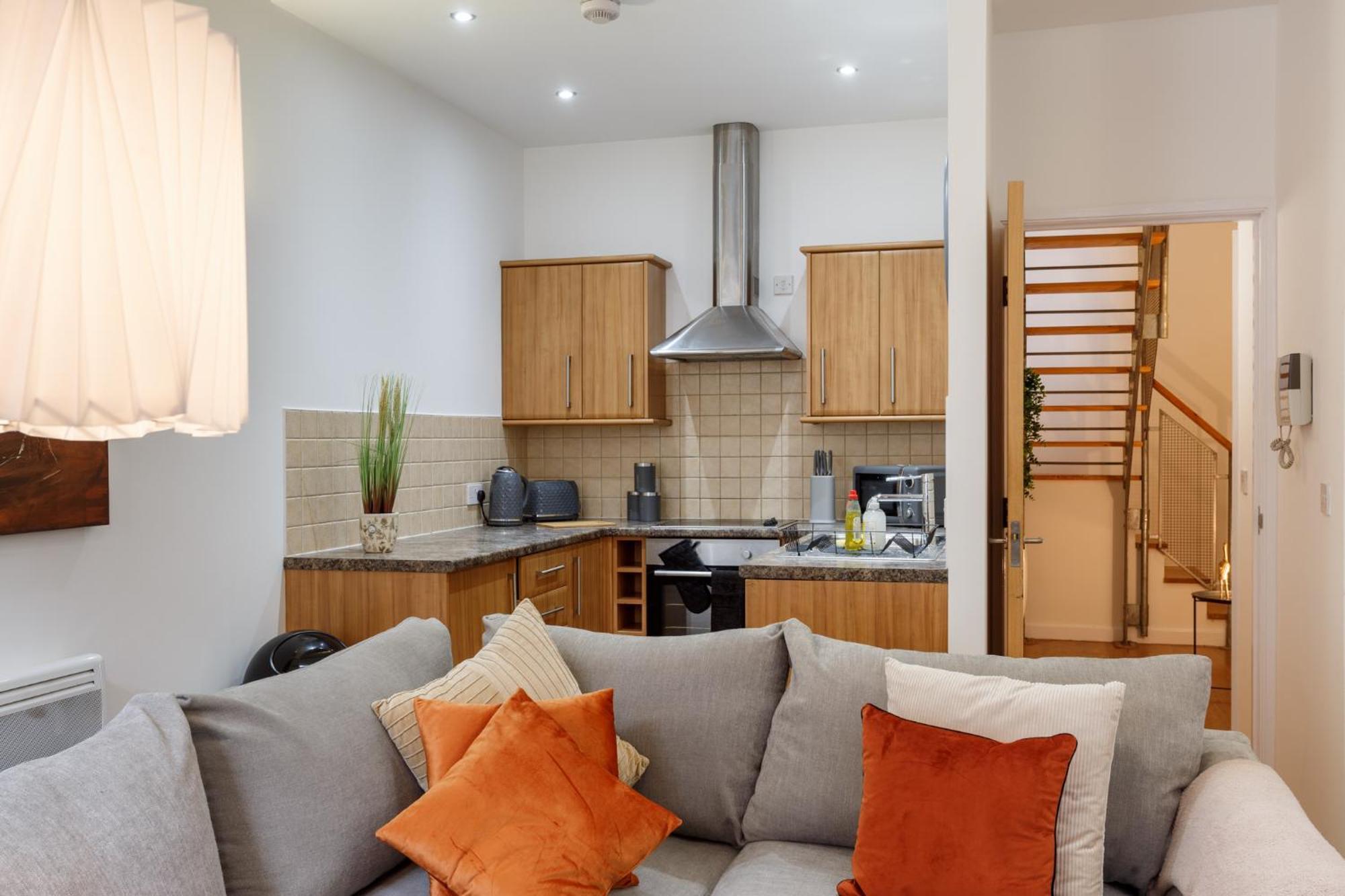 Cozy Downtown Loft In Bradford Apartment แบรดฟอร์ด ภายนอก รูปภาพ